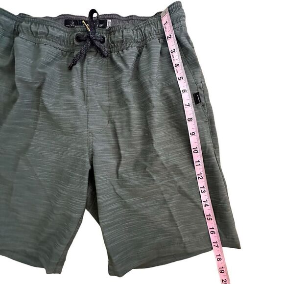 Rip curl ~Mens Green Hybrid Boardwalk Shorts ~ size tag missing -see photos - Picture 7 of 11